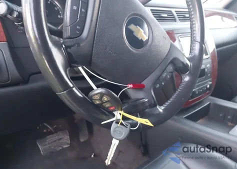 2010 Chevrolet Tahoe Lt z USA, uszkodzony, nr VIN 1GNUKBE03AR254998